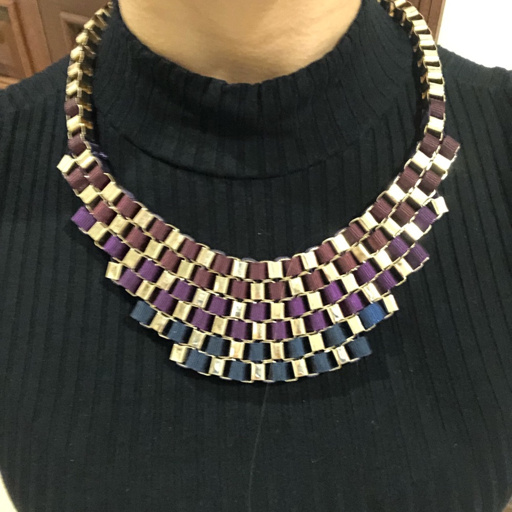 Statement necklace
